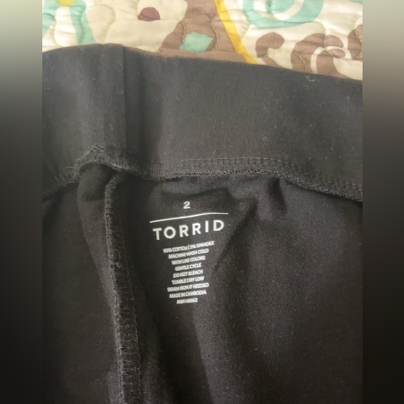 Torrid capri leggings - Picture 3 of 4